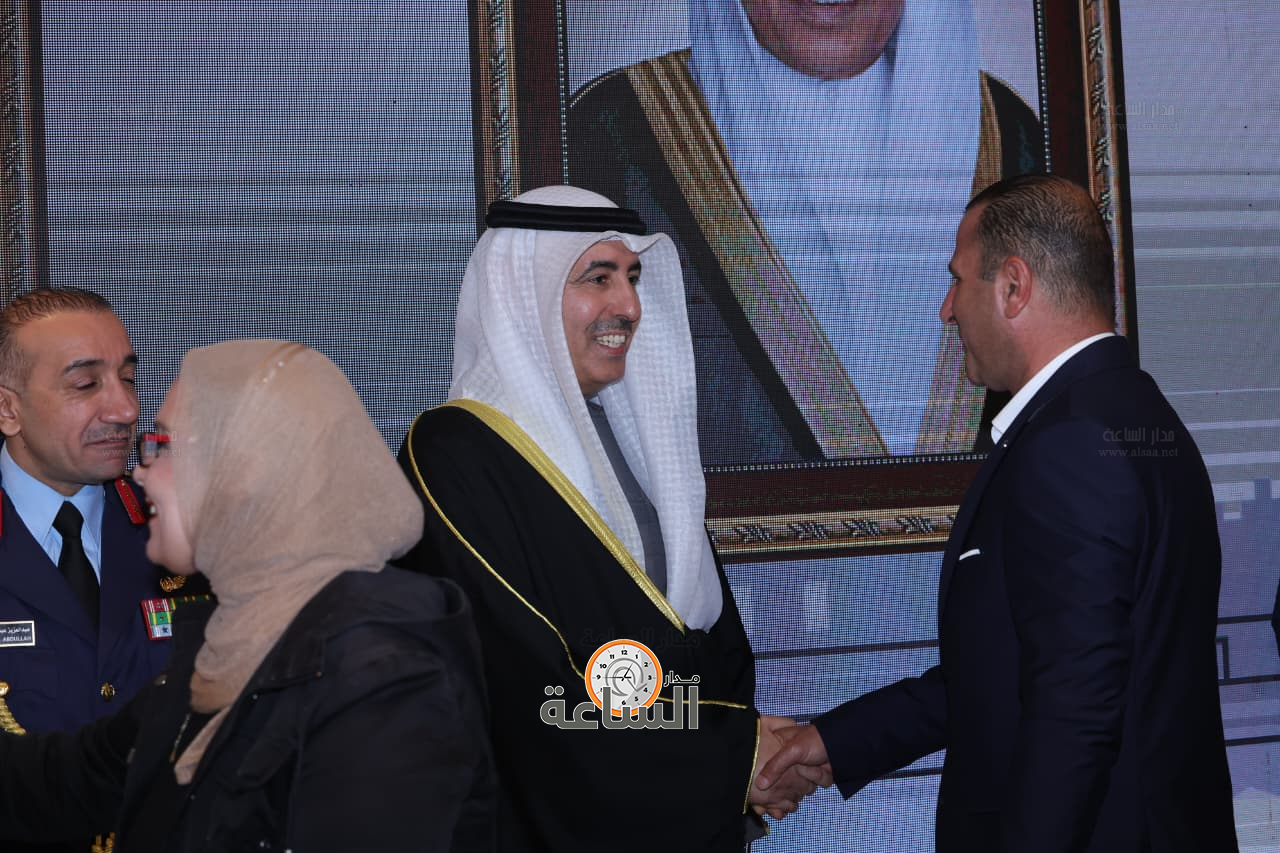 Madar Al-Saa Images 0.5561137835827261