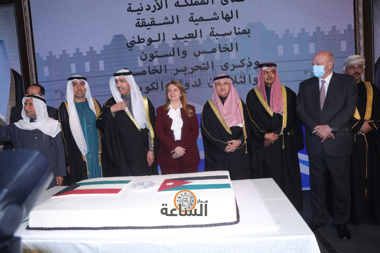 Madar Al-Saa Images 0.294923834383674