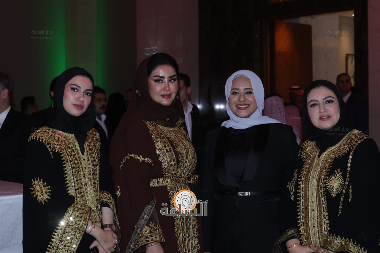 Madar Al-Saa Images 0.4325159177352824