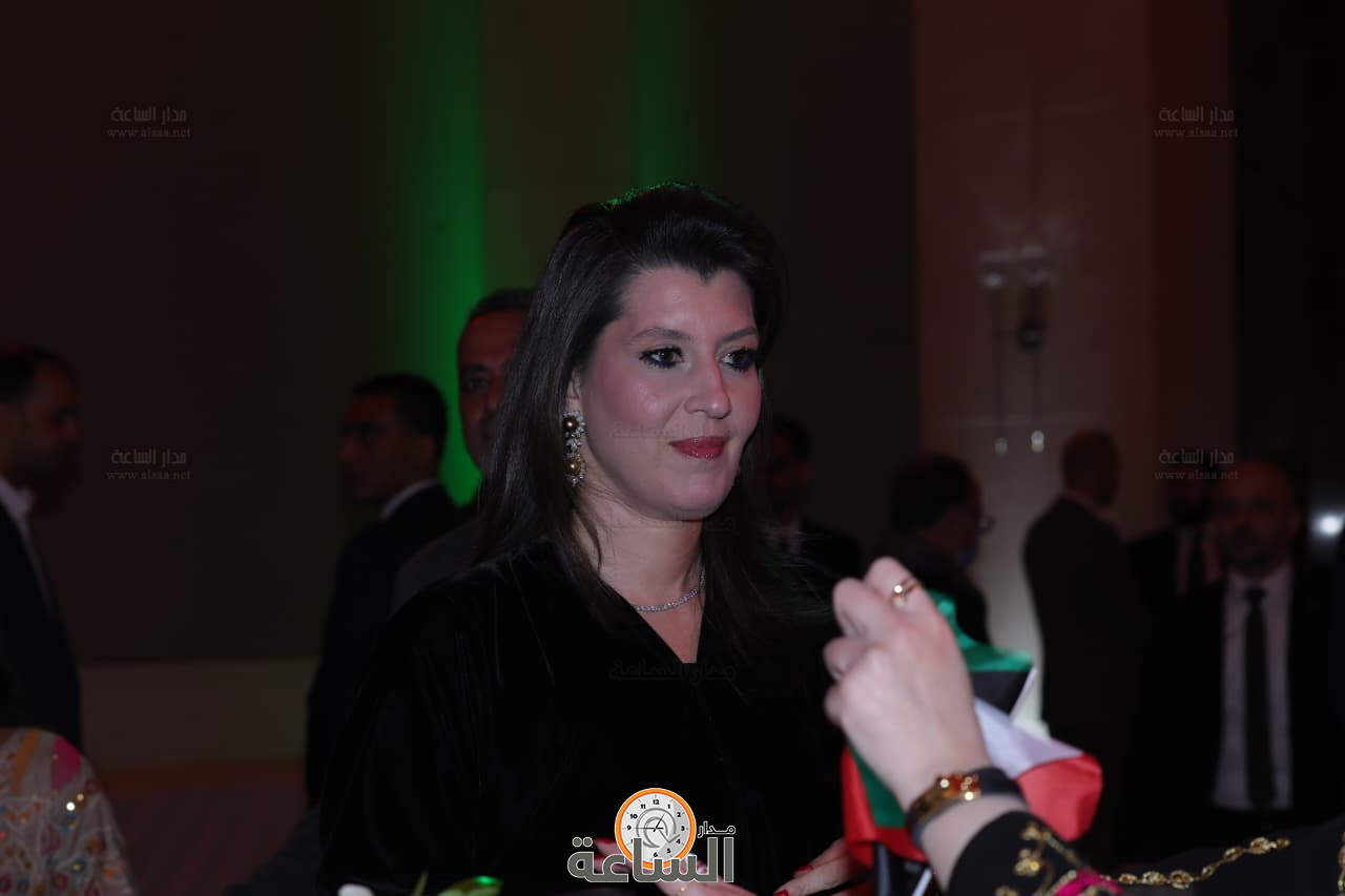 Madar Al-Saa Images 0.40594007828869916