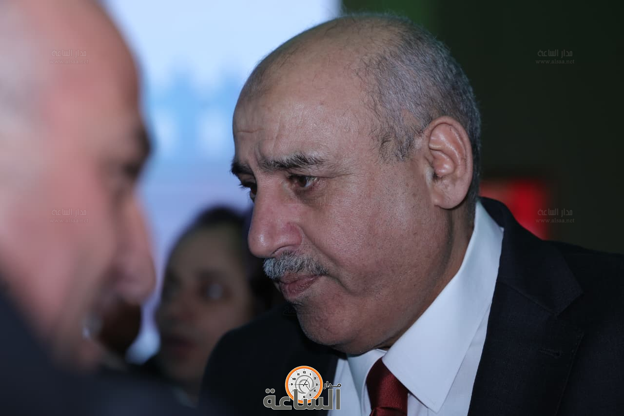 Madar Al-Saa Images 0.15911400317754354