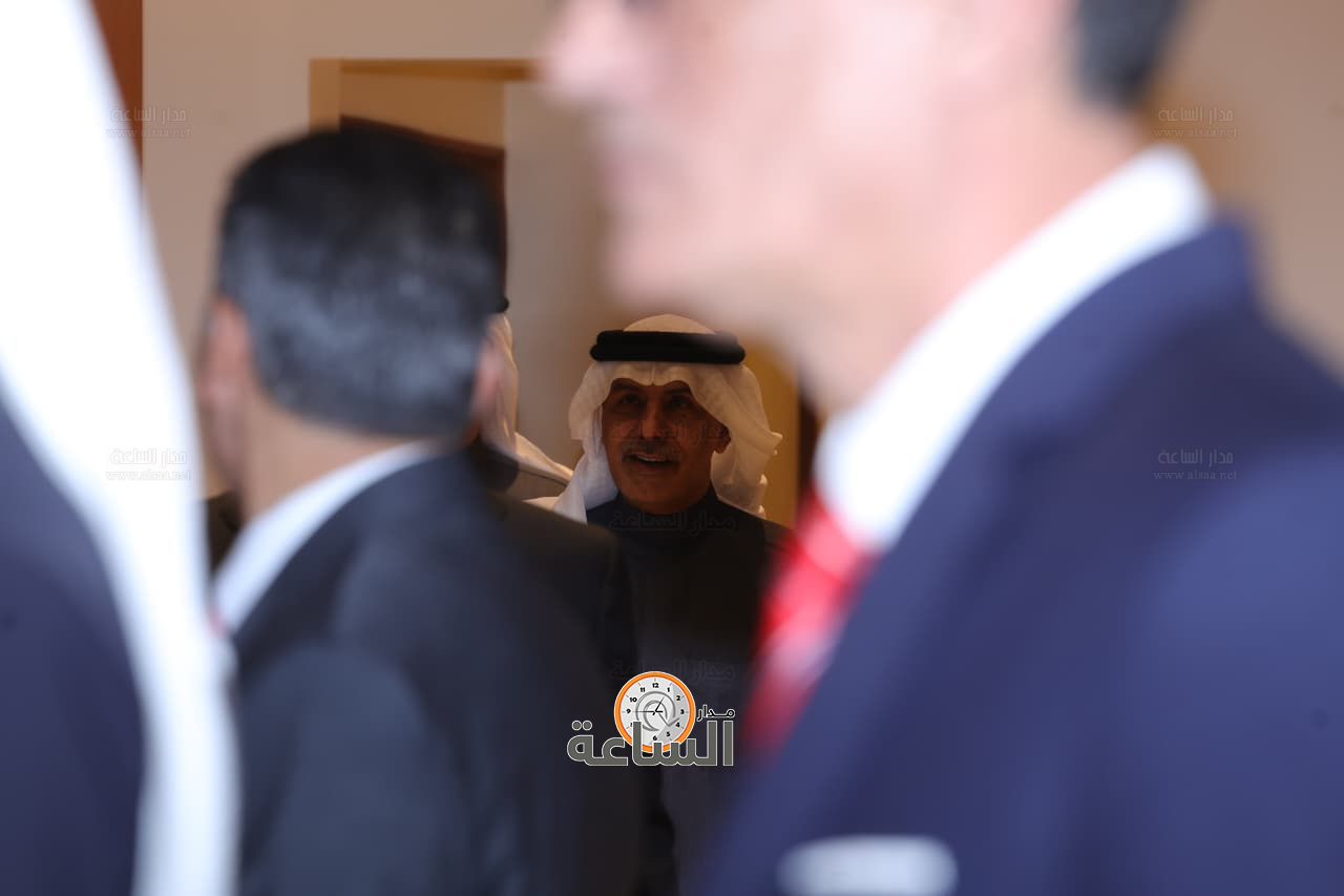 Madar Al-Saa Images 0.009926248842329288