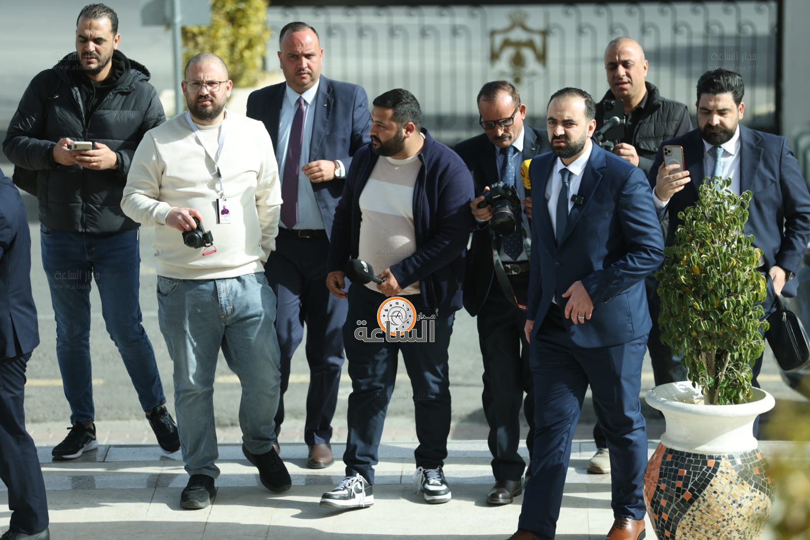 Madar Al-Saa Images 0.6300916332648855