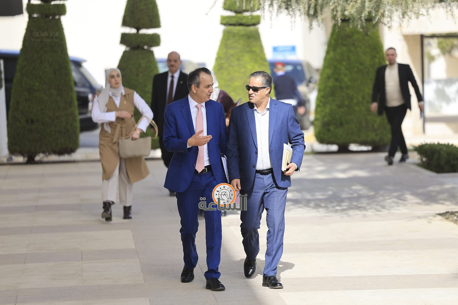 Madar Al-Saa Images 0.2520142747270985