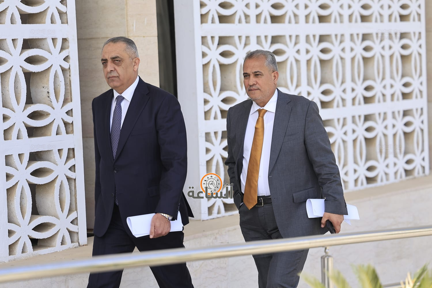 Madar Al-Saa Images 0.9617407811859685