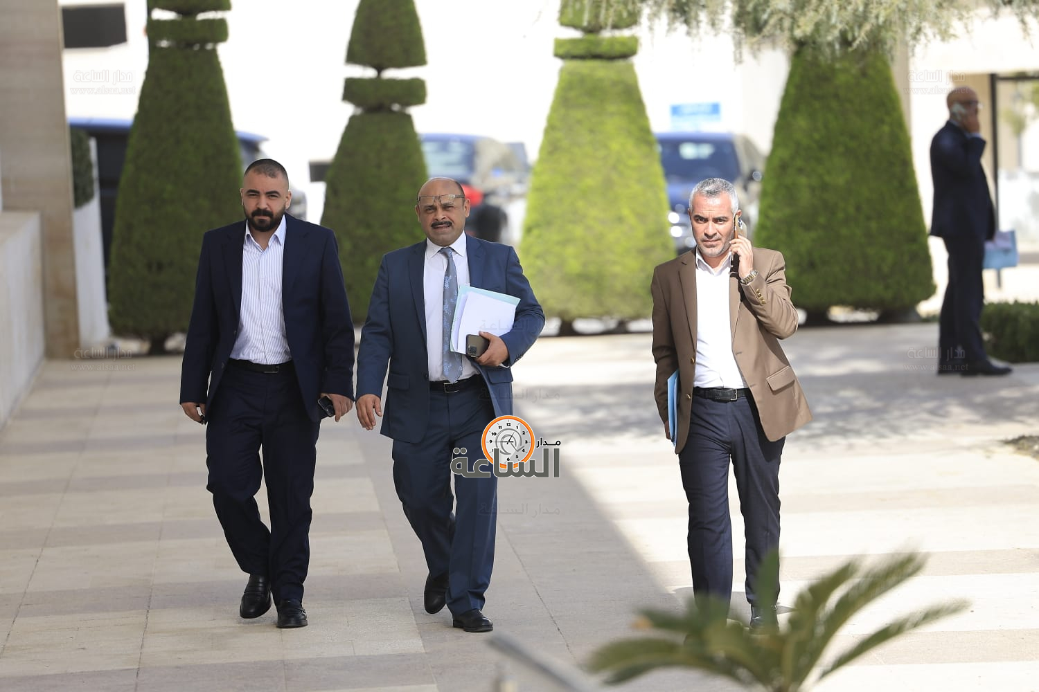 Madar Al-Saa Images 0.9401186705125414