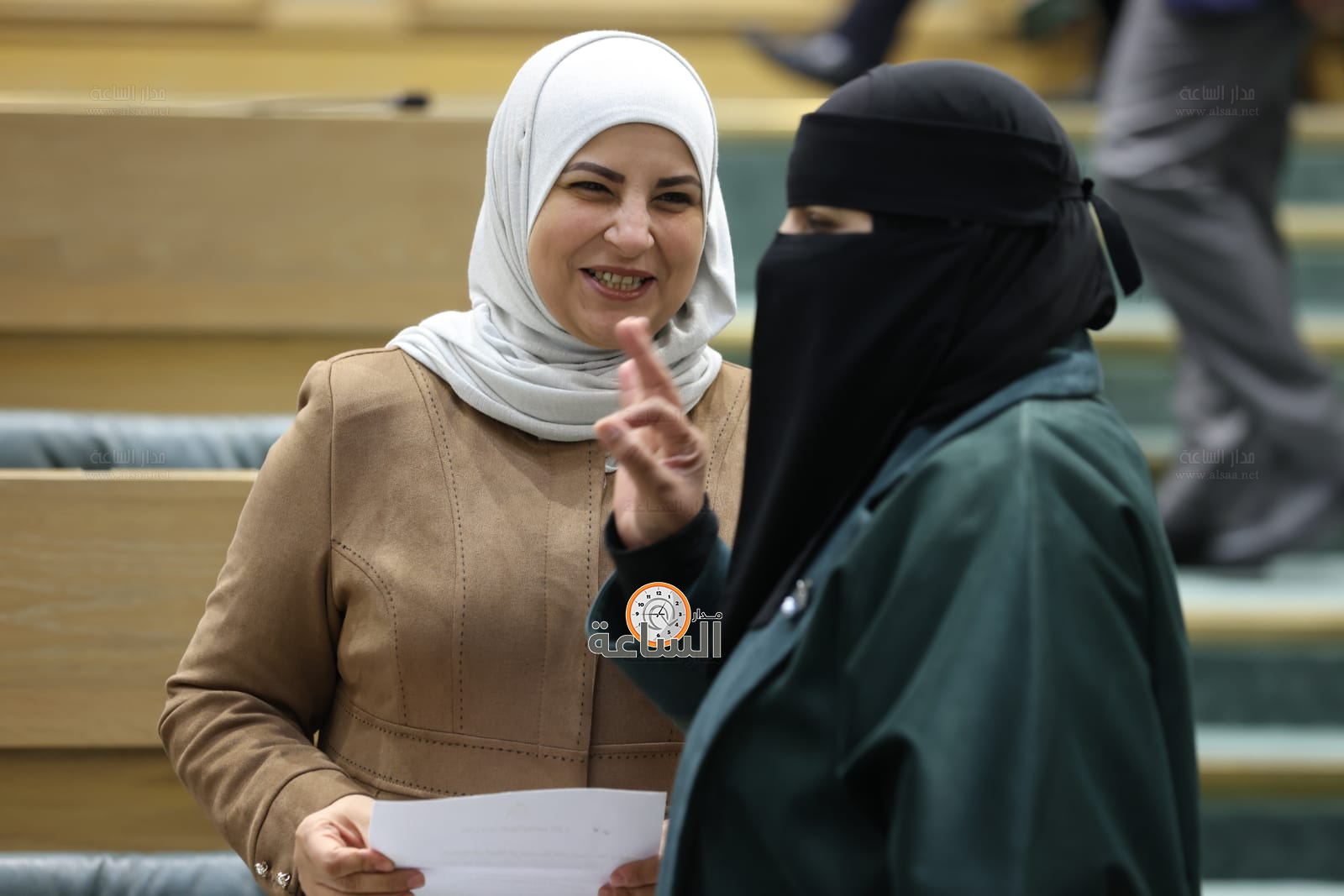 Madar Al-Saa Images 0.9847771534796737