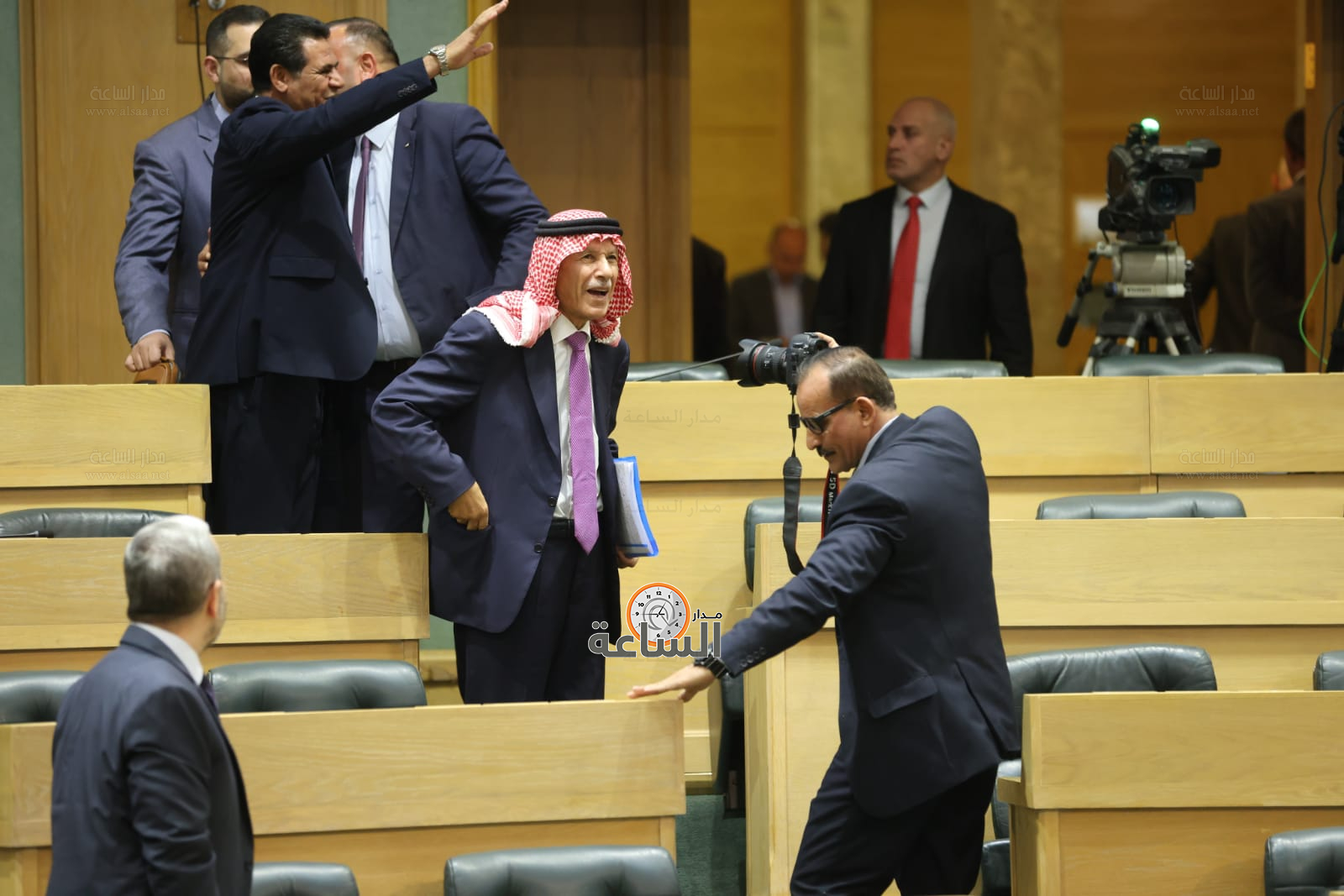 Madar Al-Saa Images 0.7871930998814956