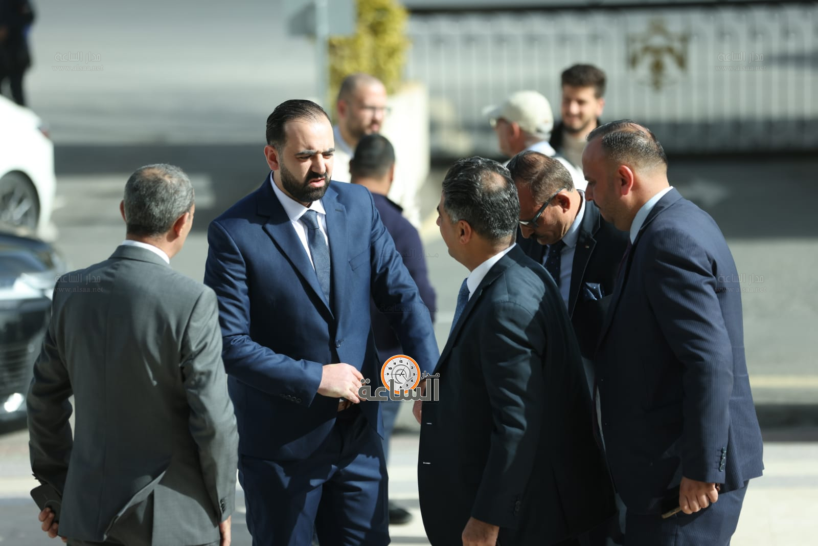 Madar Al-Saa Images 0.8861123233450252