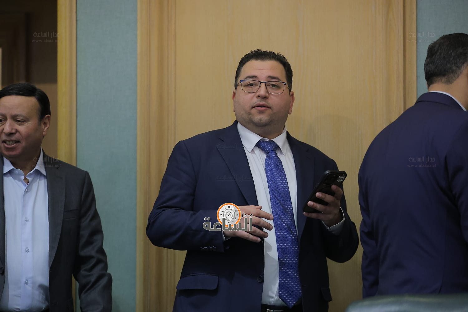 Madar Al-Saa Images 0.41770211206623087