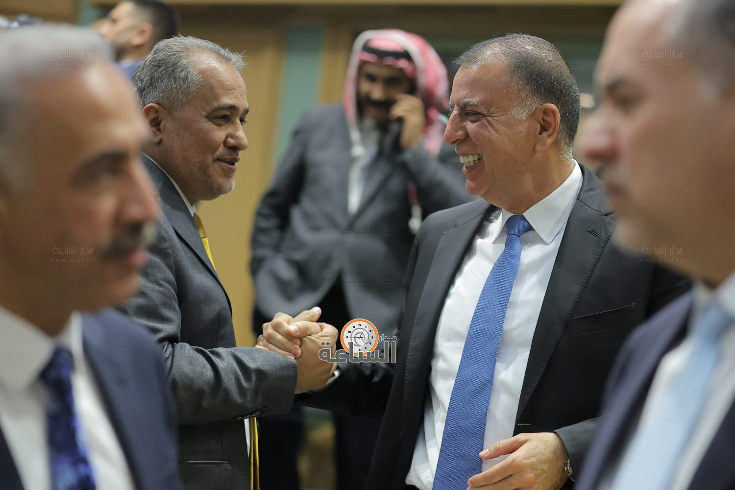 Madar Al-Saa Images 0.32865716907538167