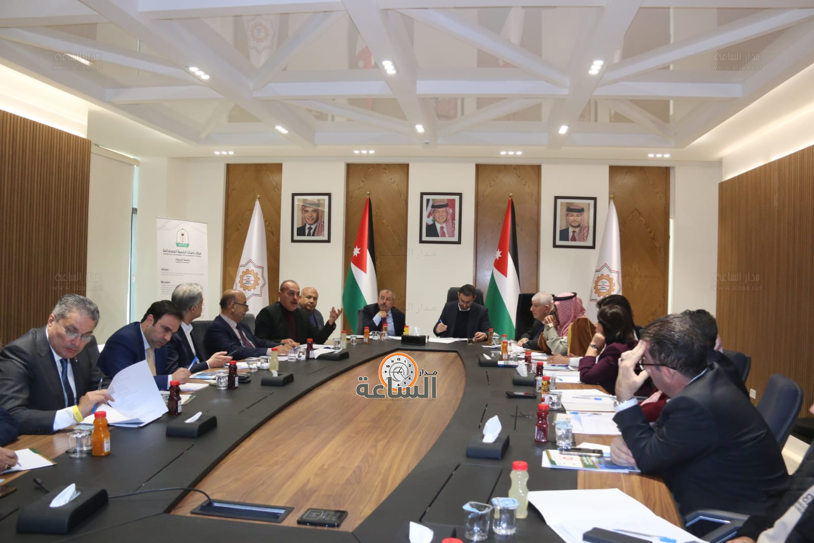 Madar Al-Saa Images 0.28686452468690227