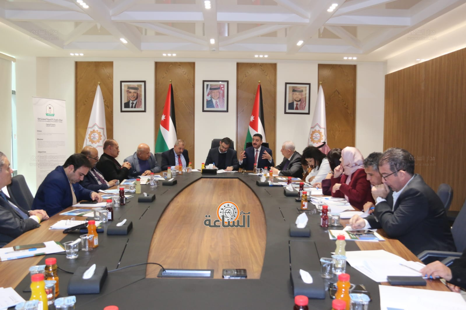 Madar Al-Saa Images 0.8966843337155391