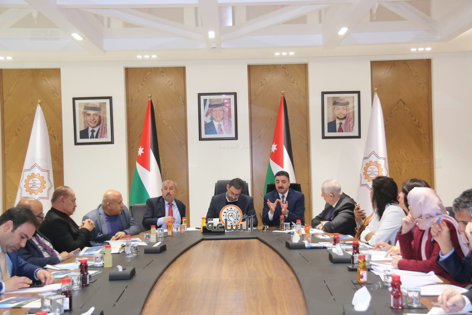 Madar Al-Saa Images 0.4802933809556861