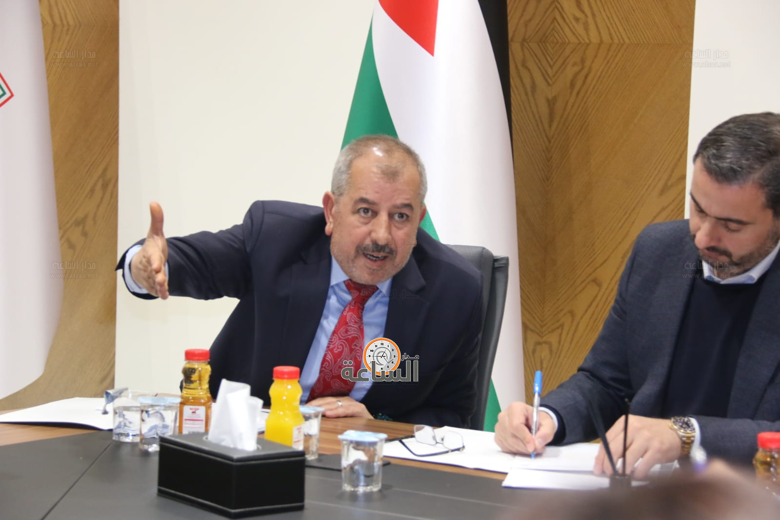 Madar Al-Saa Images 0.5110987467133241