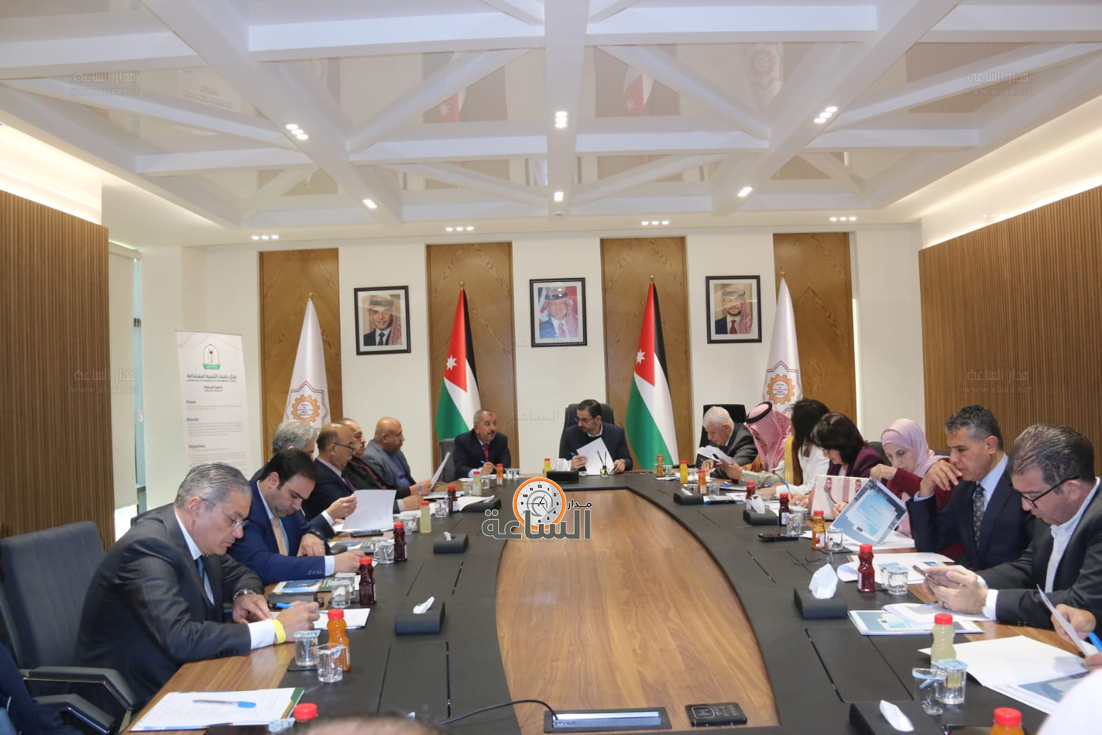 Madar Al-Saa Images 0.339256490682327