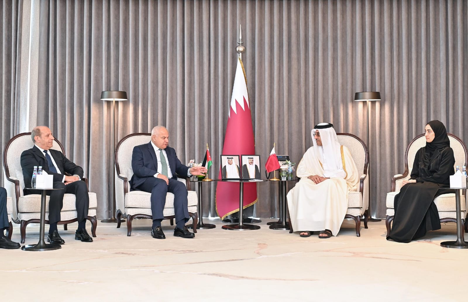 Madar Al-Saa Images 0.012982998595685635