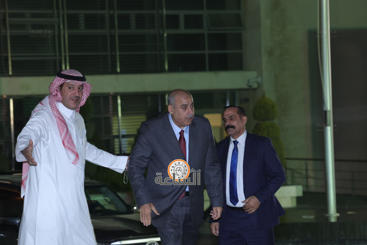 Madar Al-Saa Images 0.3367067060290321