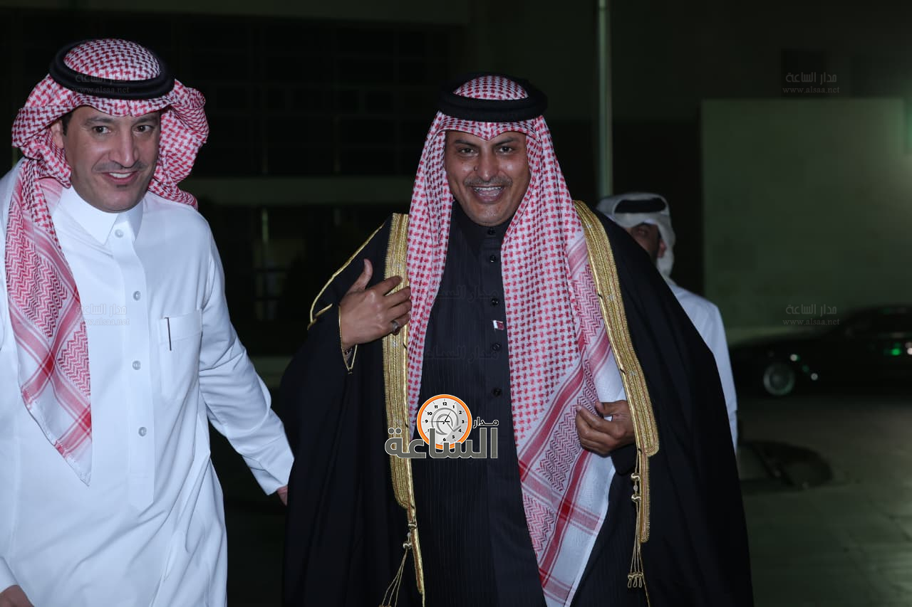 Madar Al-Saa Images 0.4321244420361944