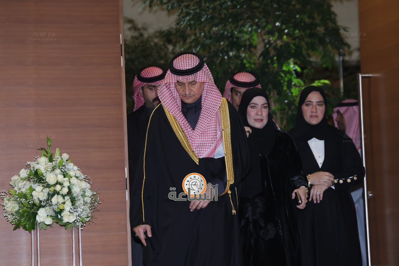 Madar Al-Saa Images 0.08391424727460384