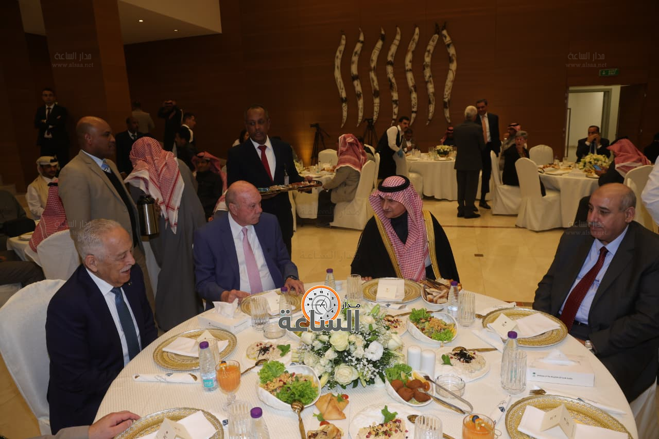 Madar Al-Saa Images 0.33755936875993764