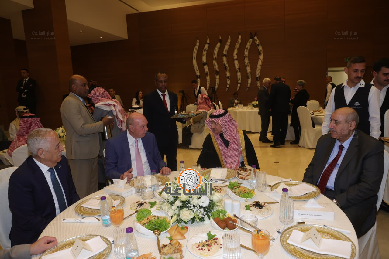 Madar Al-Saa Images 0.6167074674849597