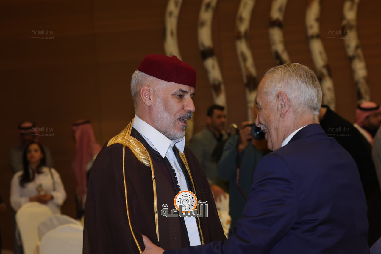 Madar Al-Saa Images 0.35623865901183394