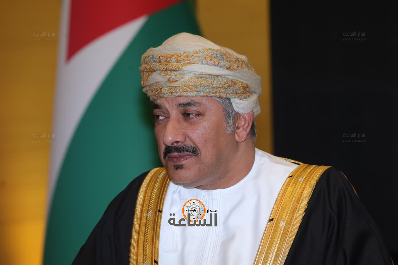 Madar Al-Saa Images 0.2567174262613491