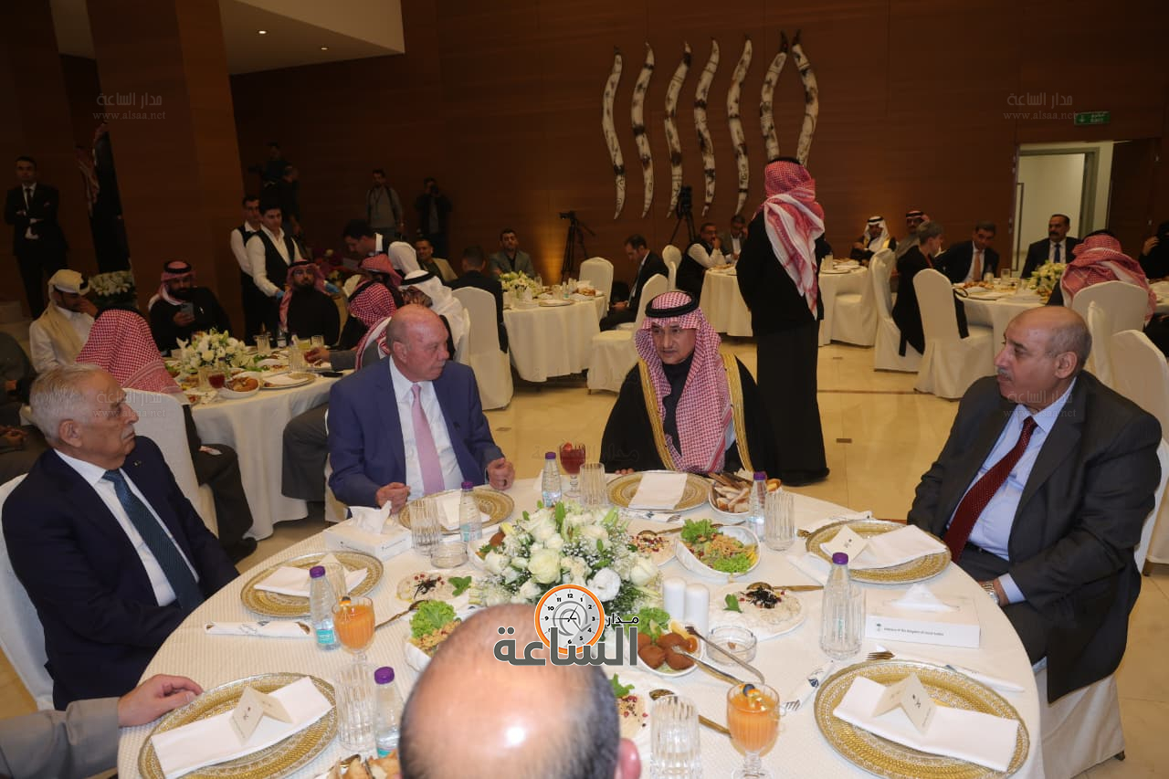 Madar Al-Saa Images 0.14051621011948723