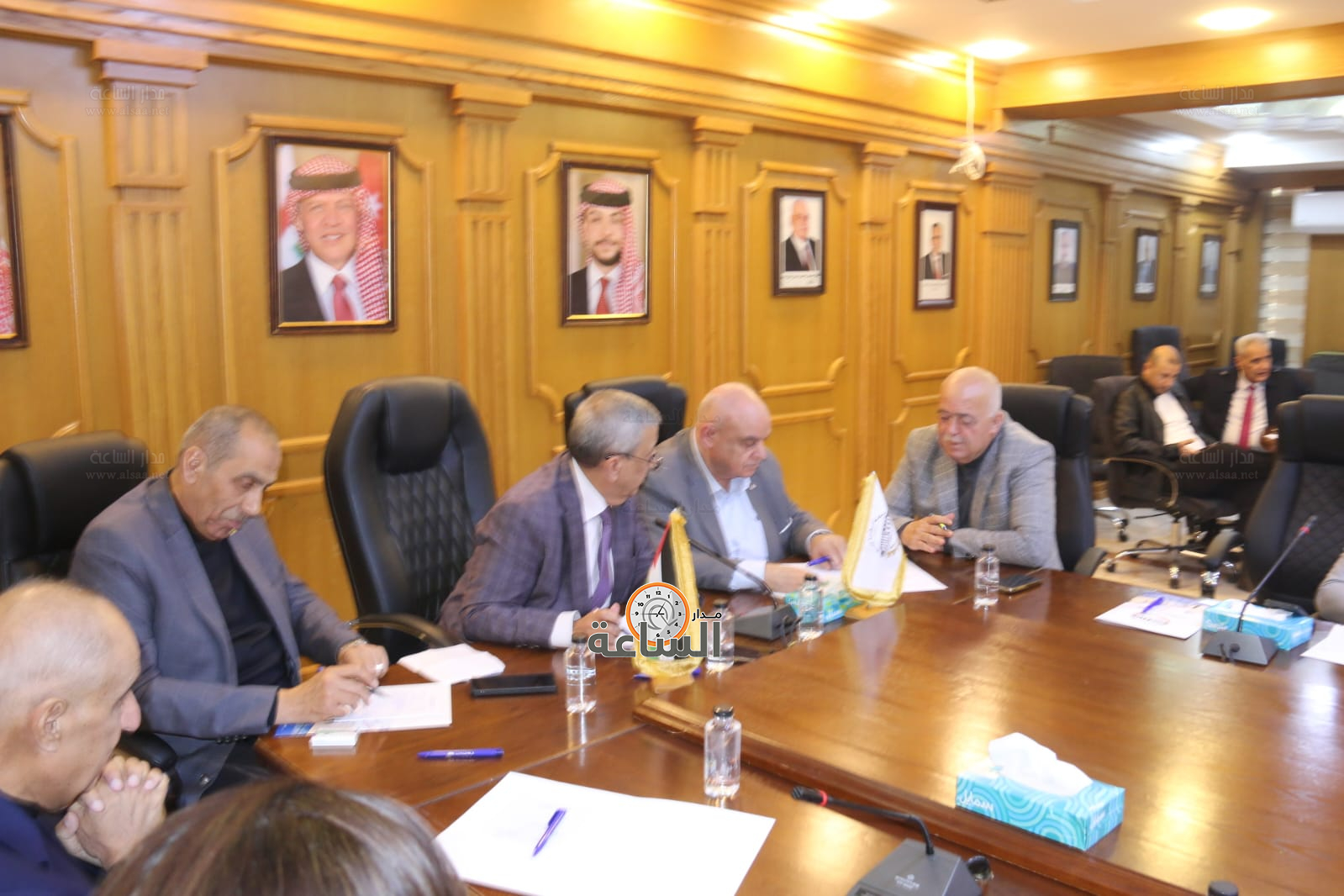 Madar Al-Saa Images 0.8307676185682862