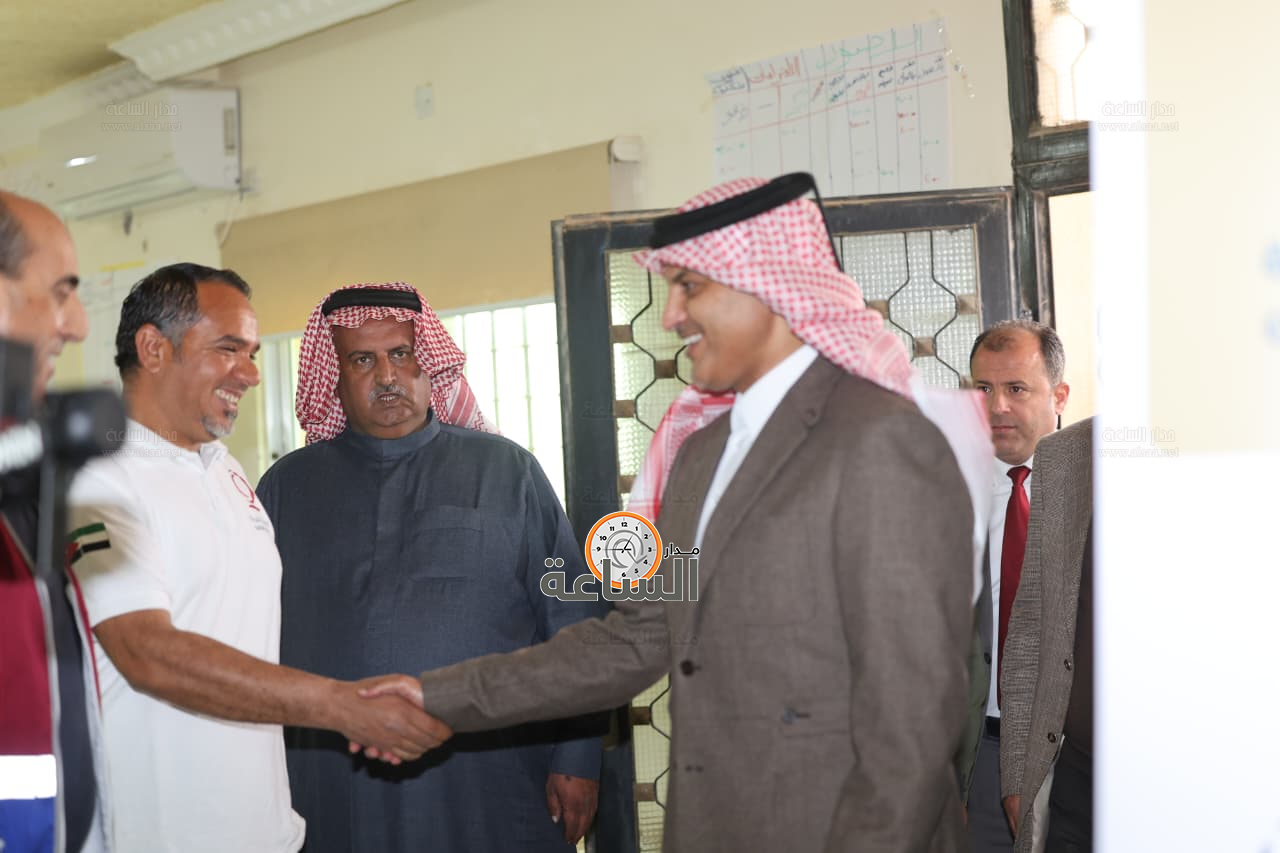 Madar Al-Saa Images 0.4377384687155649