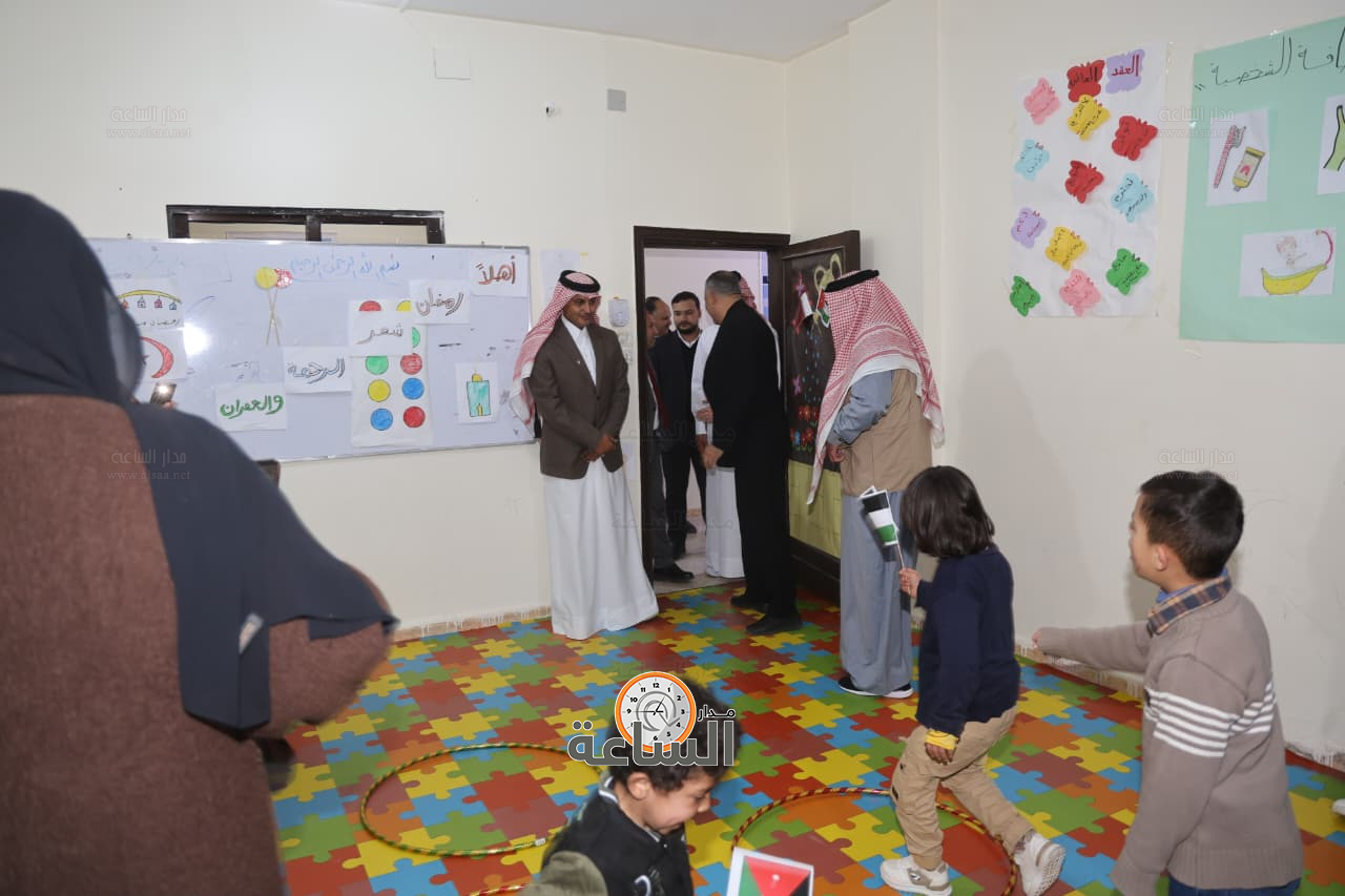 Madar Al-Saa Images 0.10288766673994265