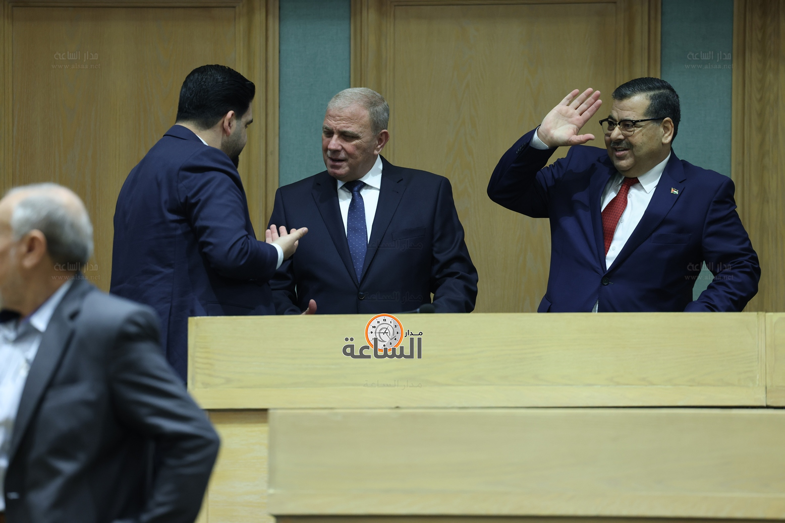 Madar Al-Saa Images 0.34022184819109247