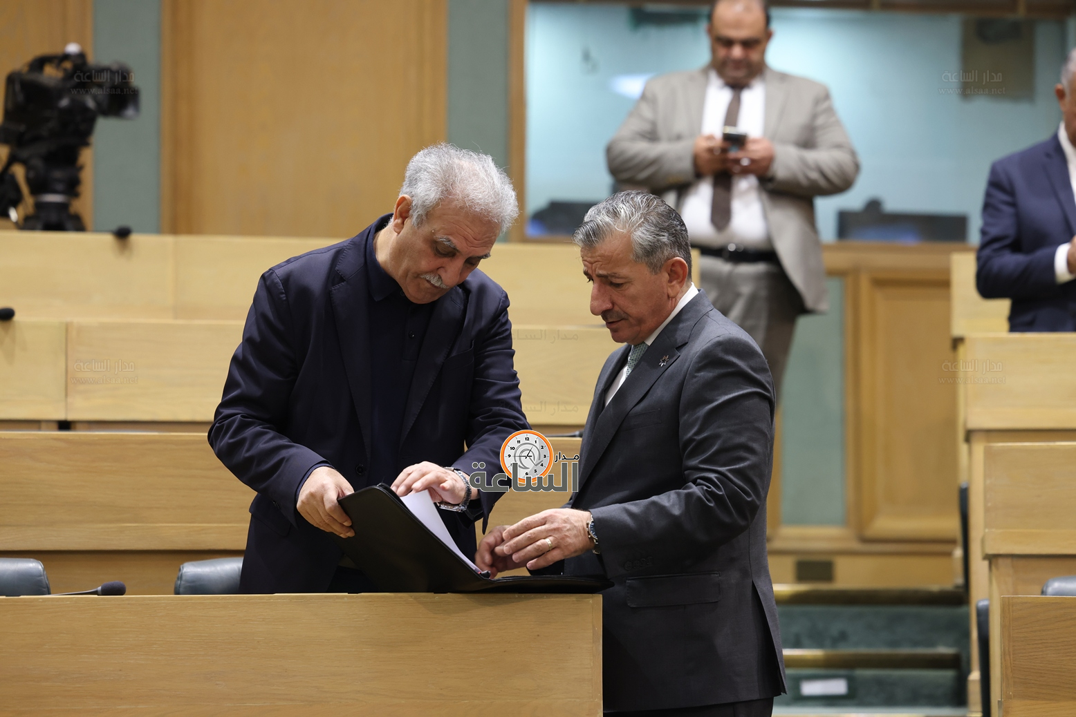 Madar Al-Saa Images 0.9067070665619206