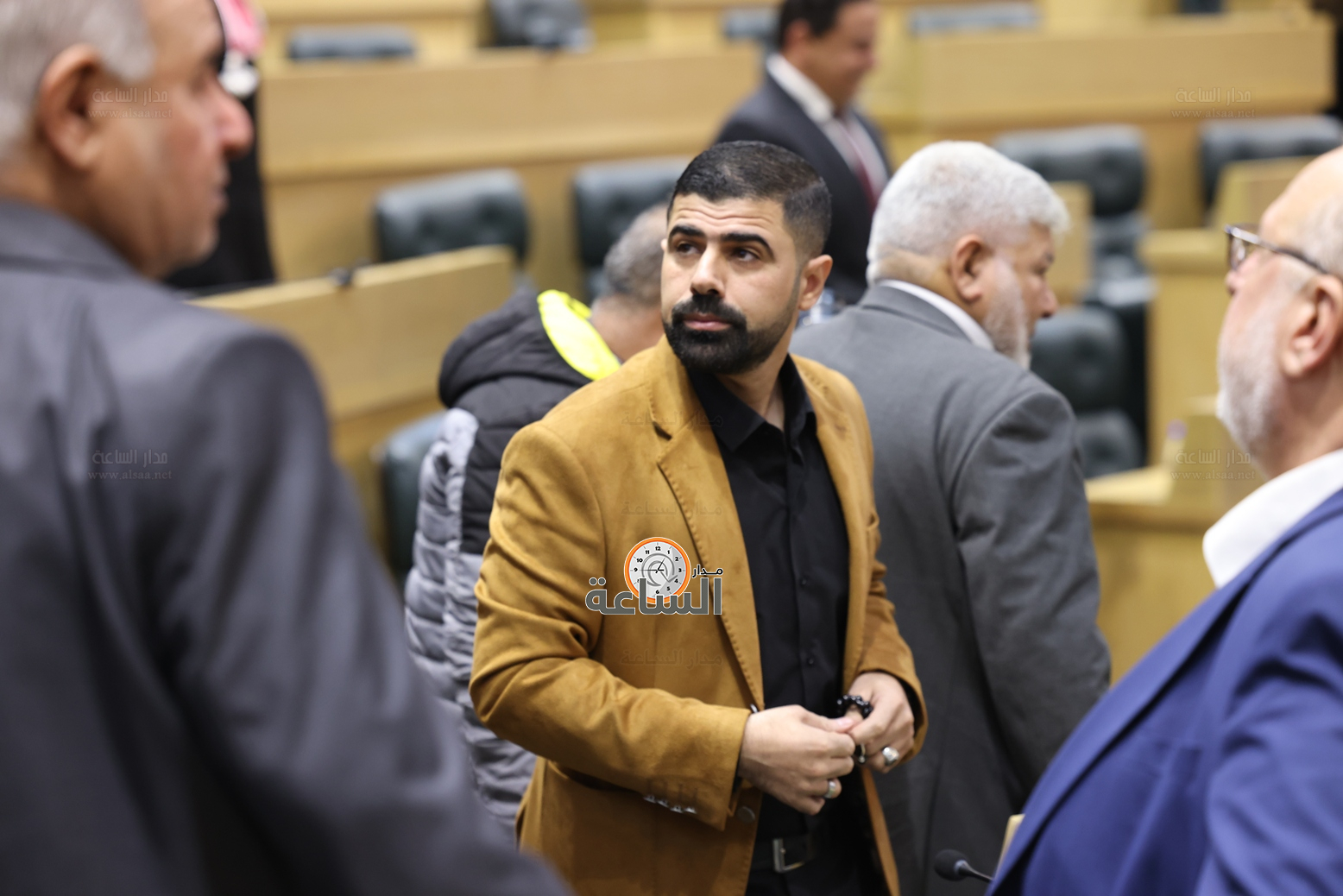 Madar Al-Saa Images 0.6108822387157373