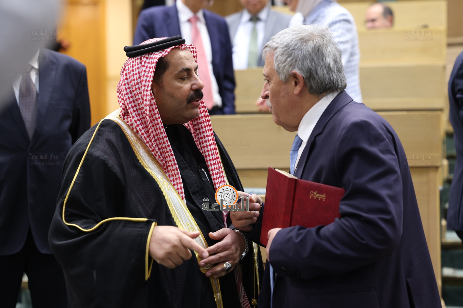 Madar Al-Saa Images 0.4303222078554243