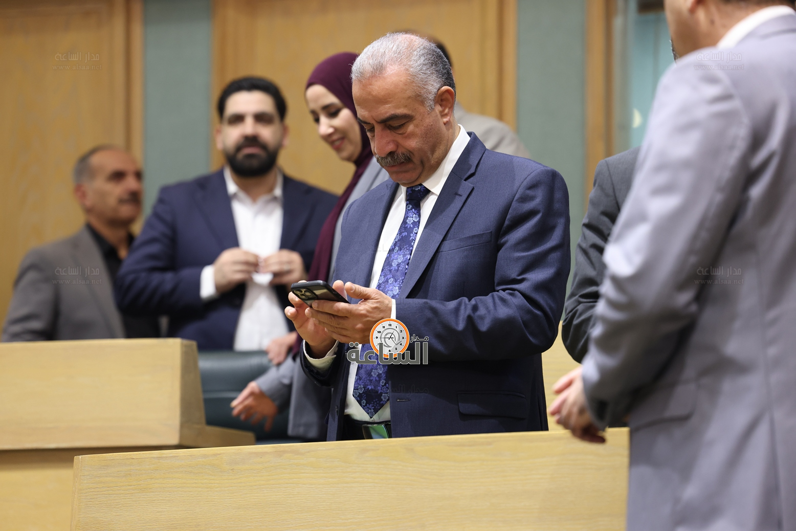 Madar Al-Saa Images 0.09968096010519112