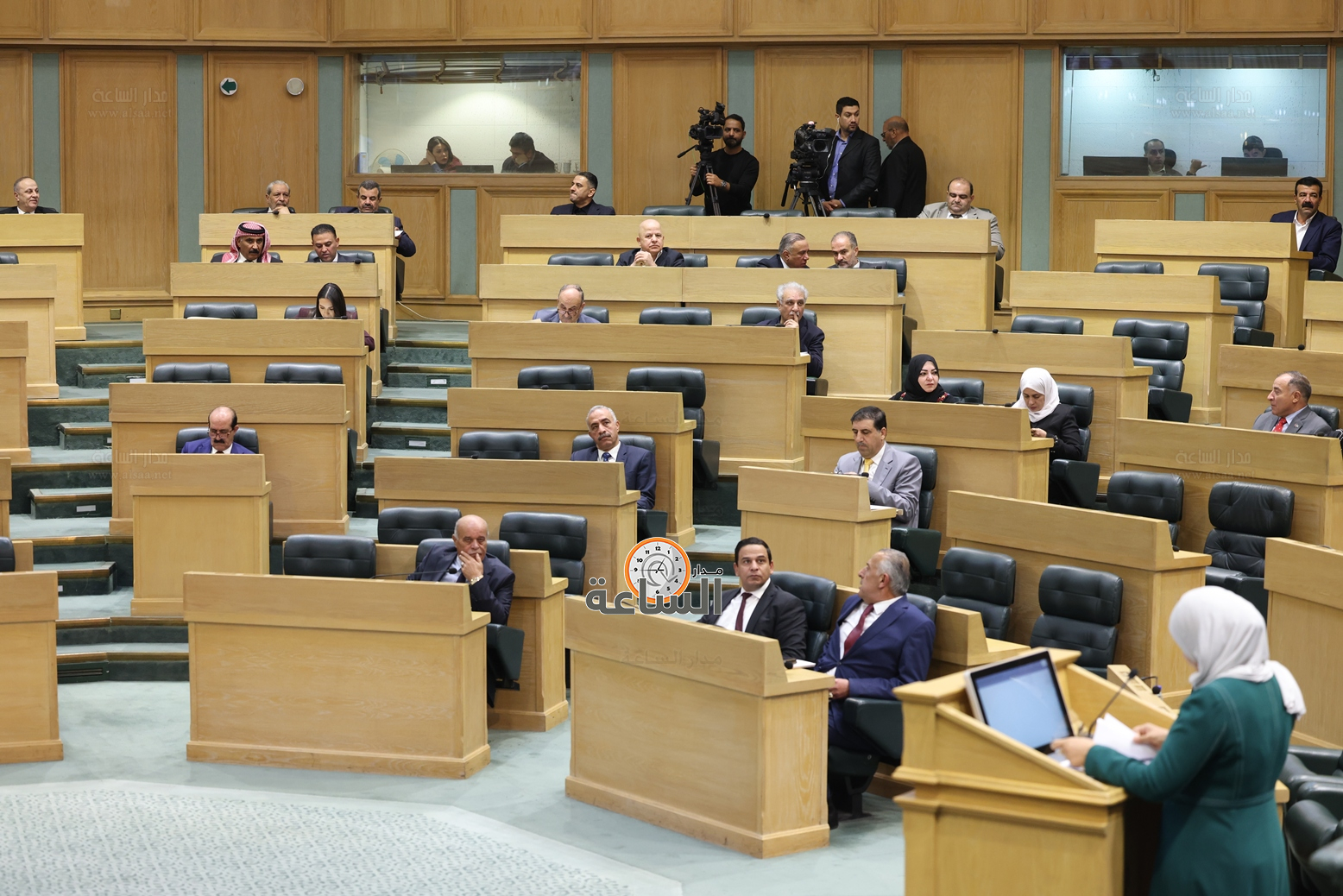 Madar Al-Saa Images 0.6079670644994072