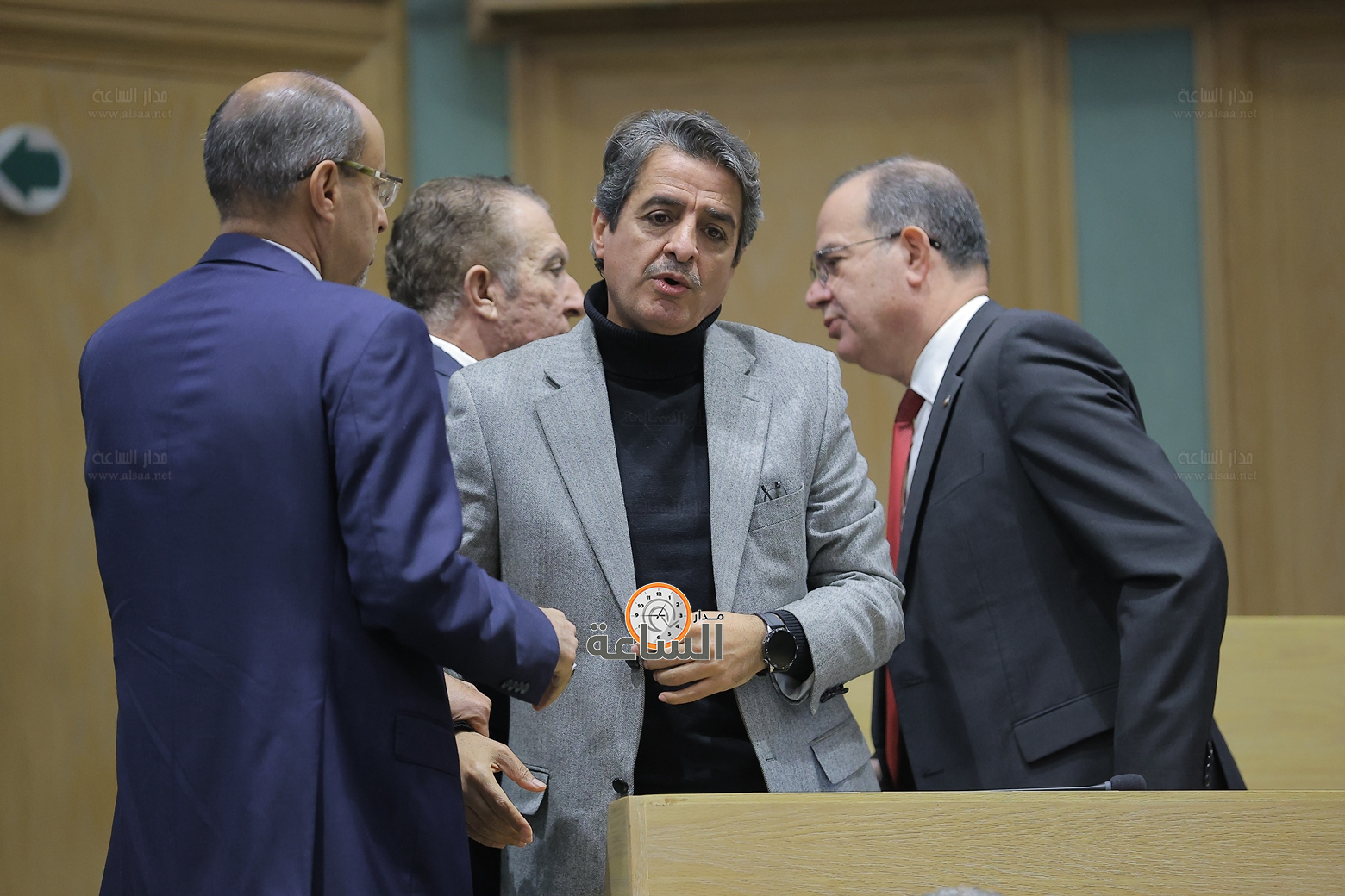 Madar Al-Saa Images 0.4766268495462084