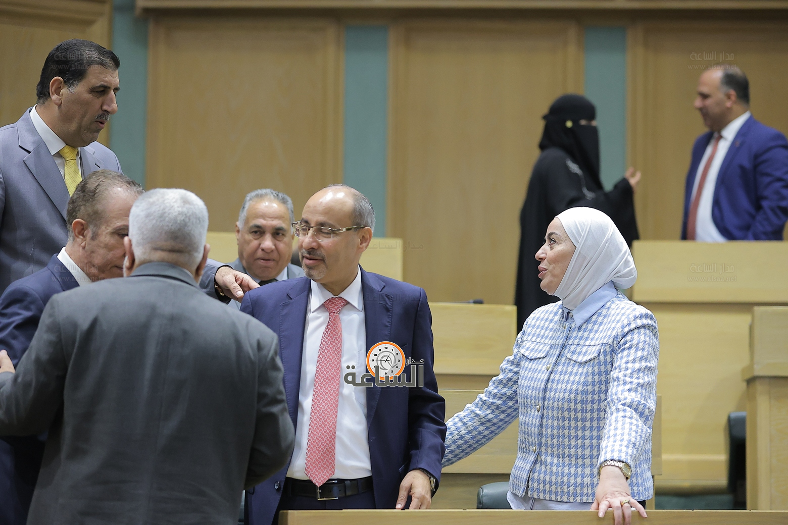 Madar Al-Saa Images 0.8281129150141817