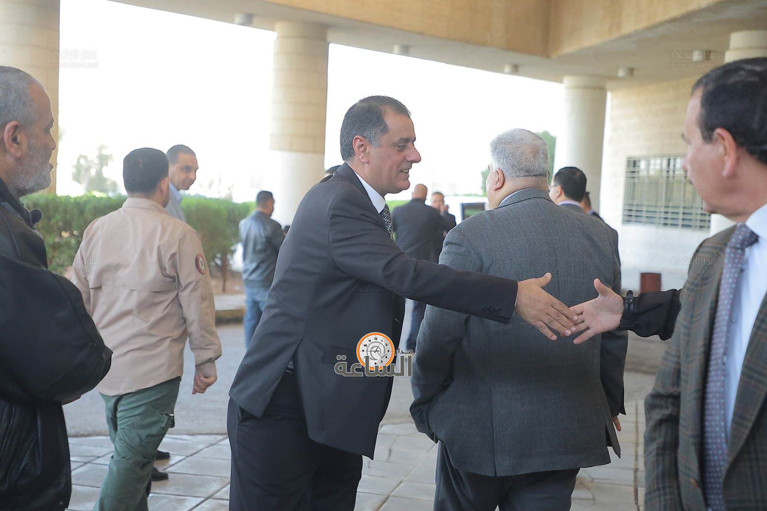 Madar Al-Saa Images 0.8670047145576011