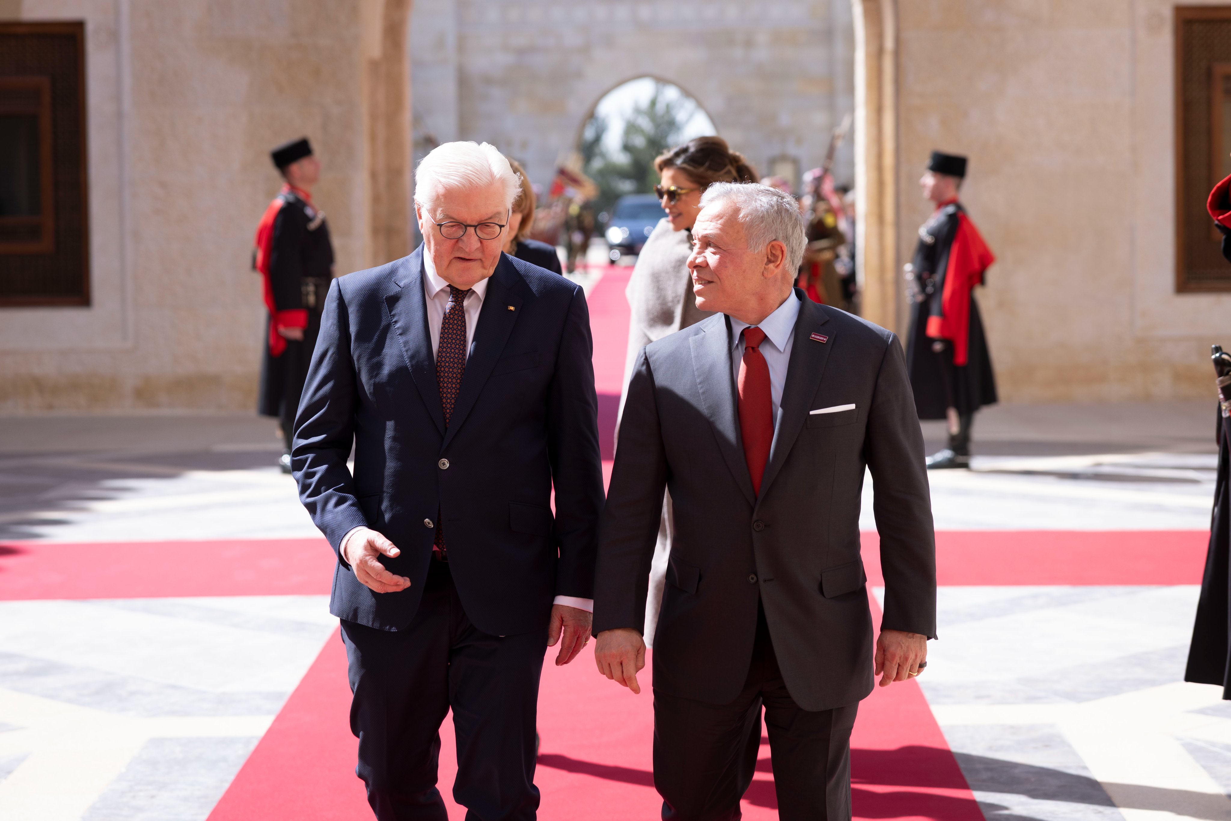 Madar Al-Saa Images 0.21954748451359107