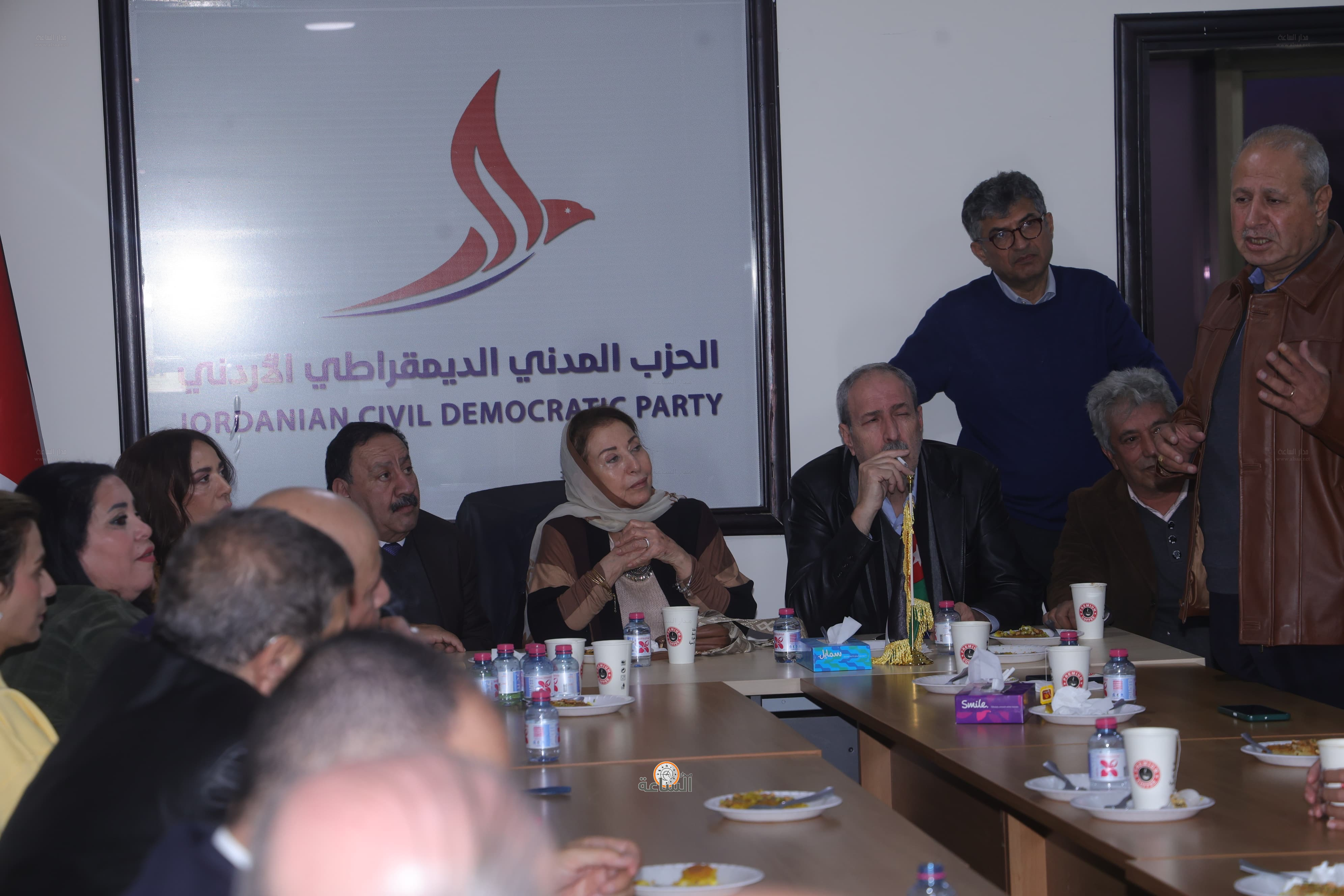 Madar Al-Saa Images 0.7864534343899551