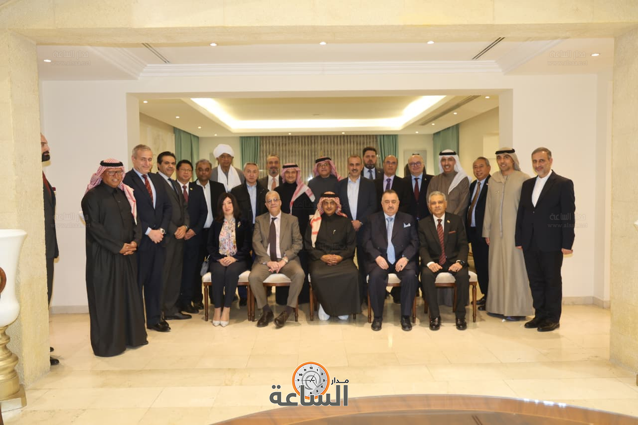 Madar Al-Saa Images 0.8915211270642359