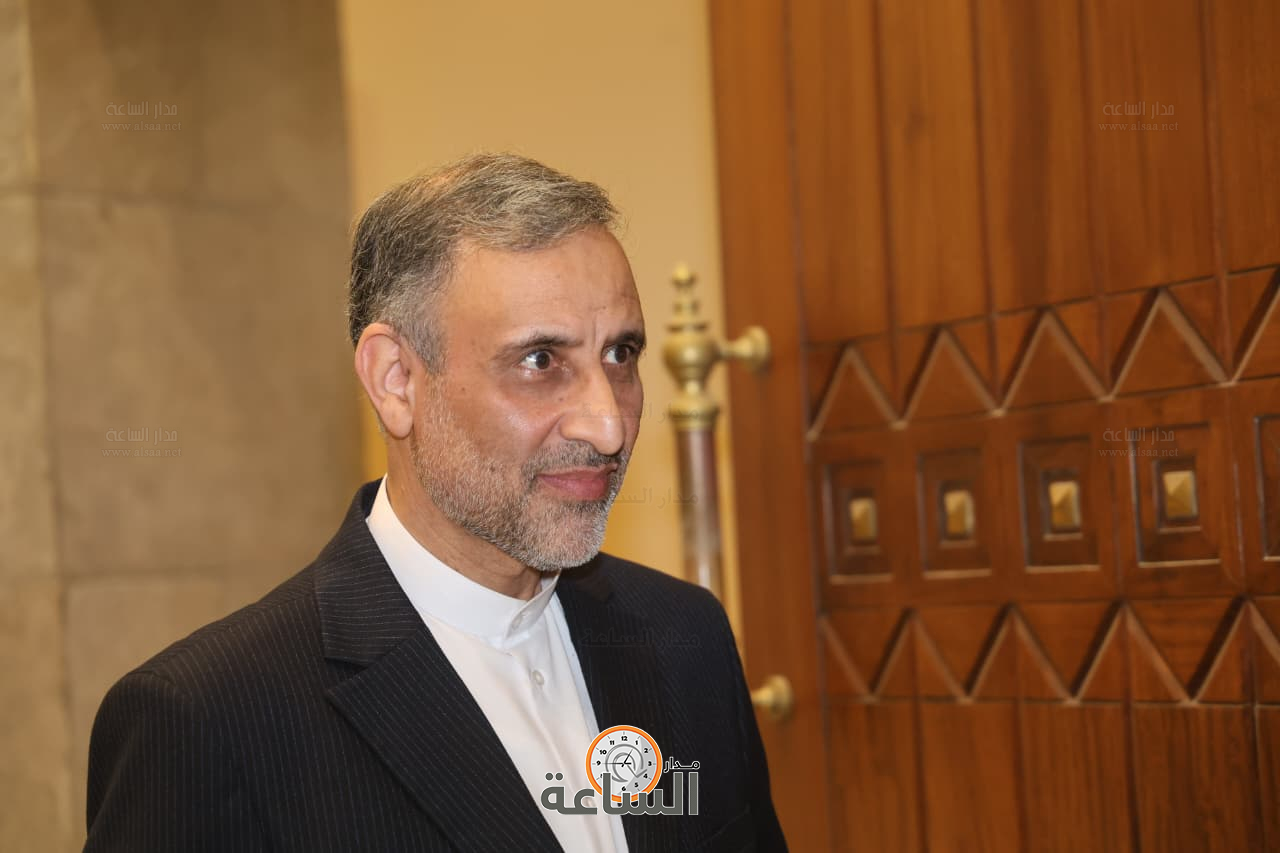 Madar Al-Saa Images 0.9880661380669196