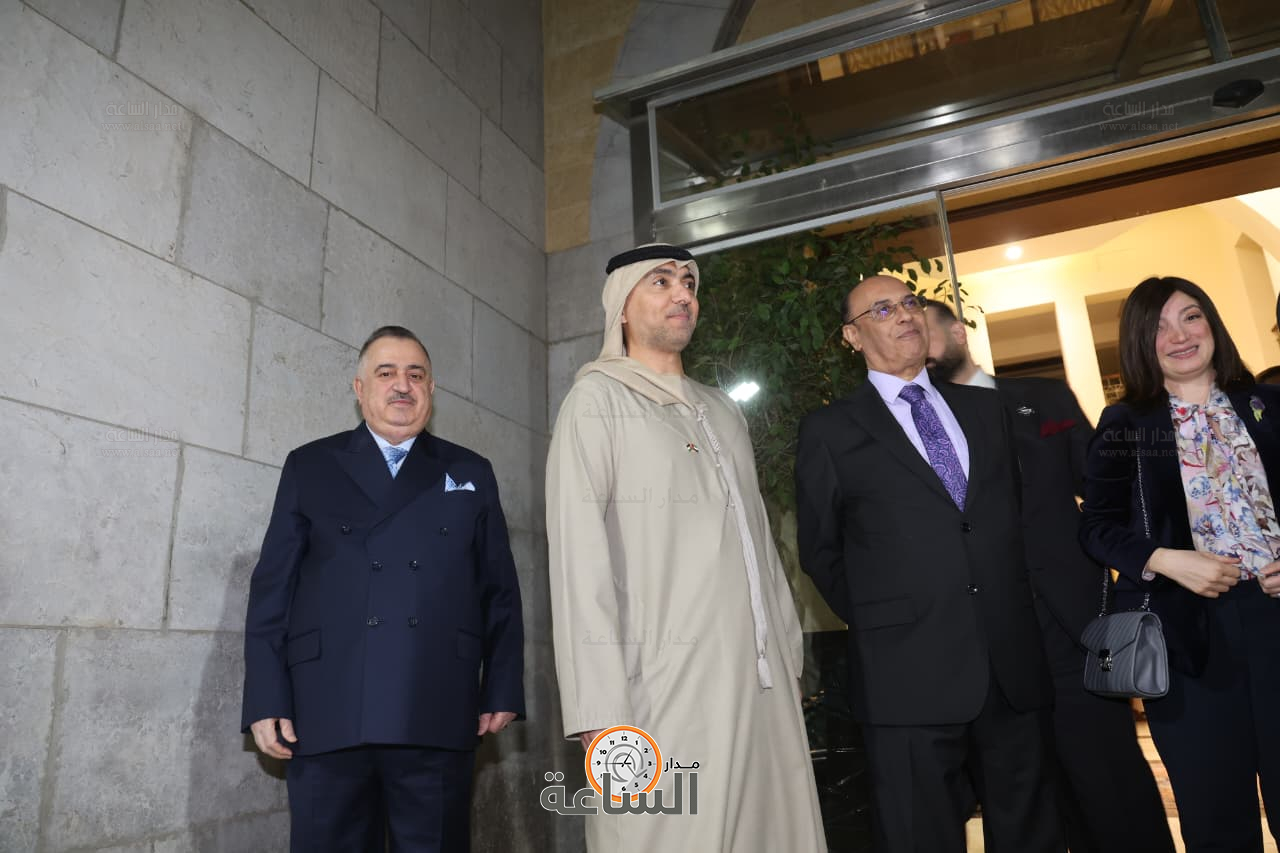 Madar Al-Saa Images 0.3781009615071286