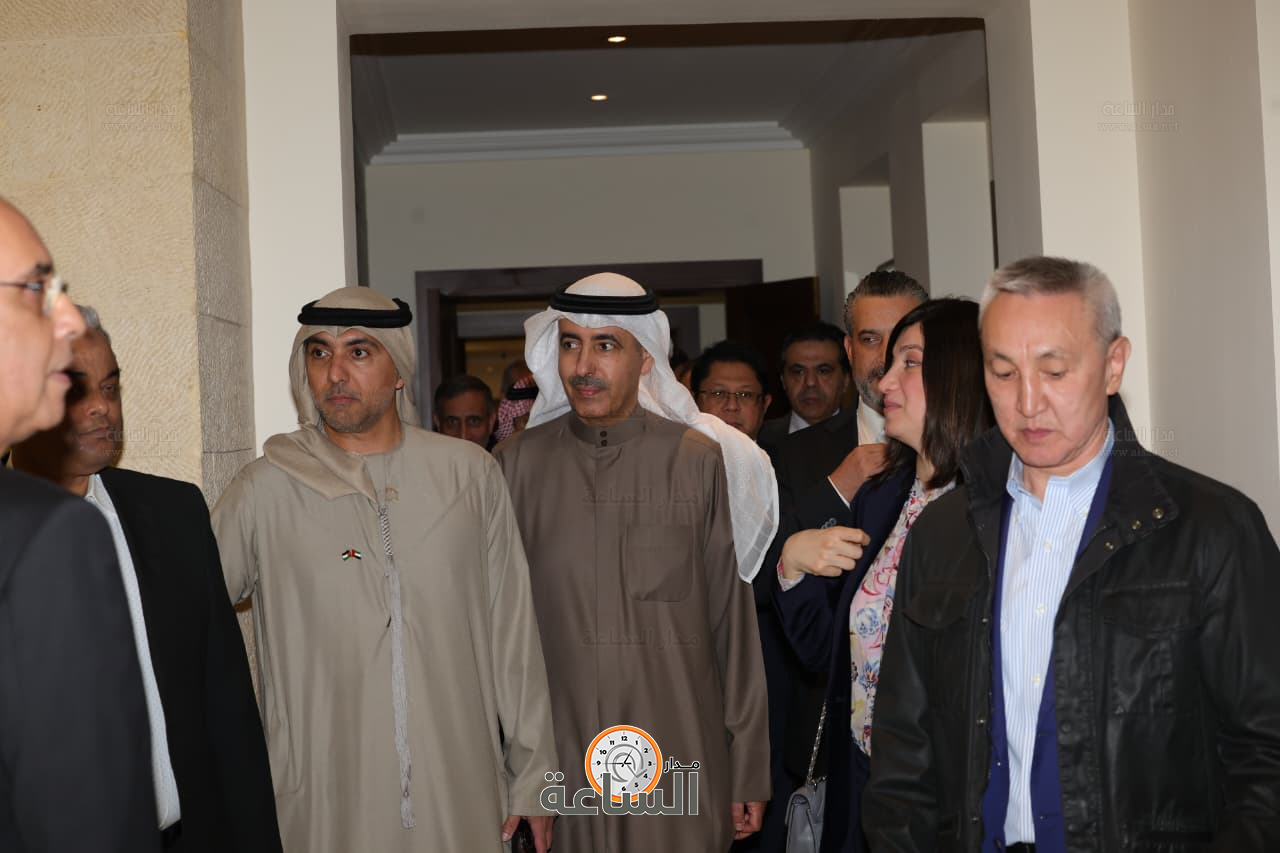 Madar Al-Saa Images 0.5857061807498327