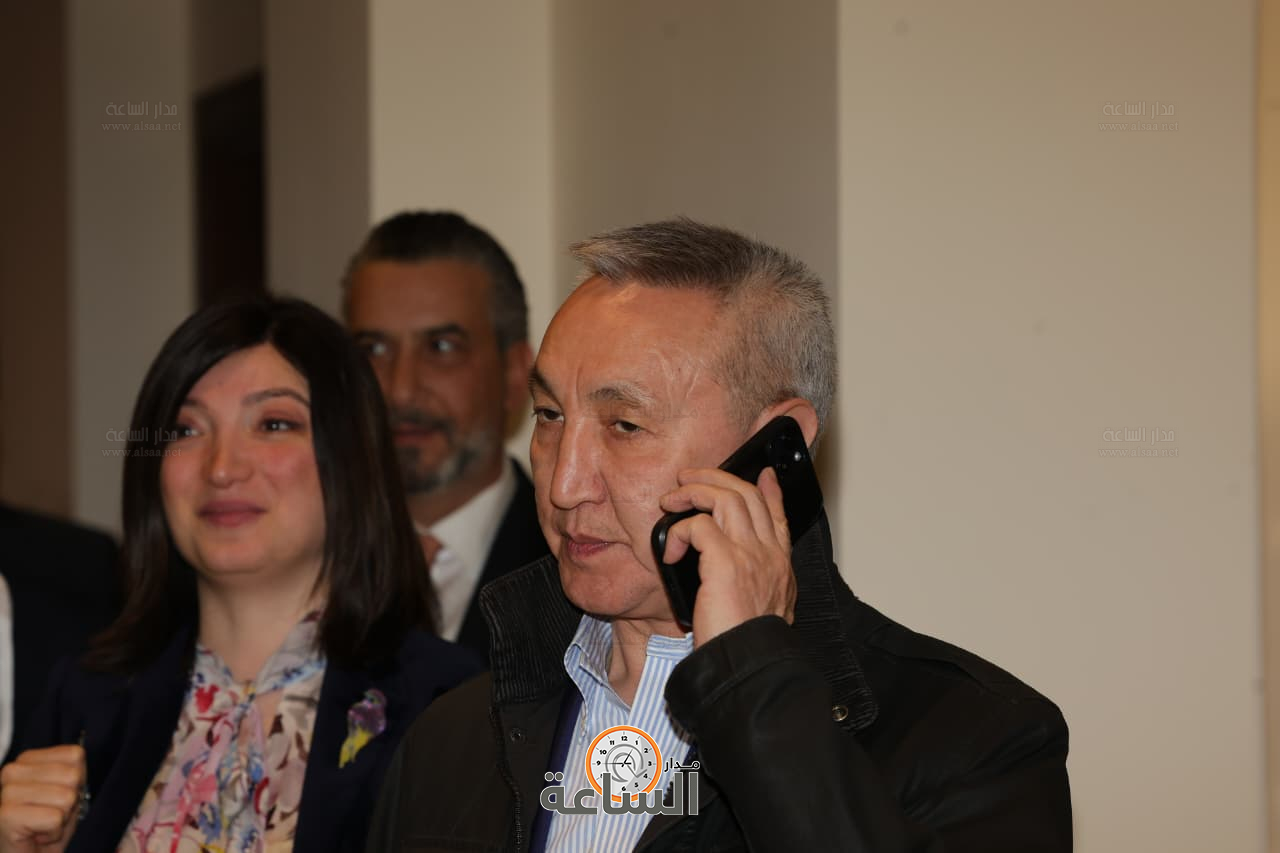 Madar Al-Saa Images 0.05221359265624248