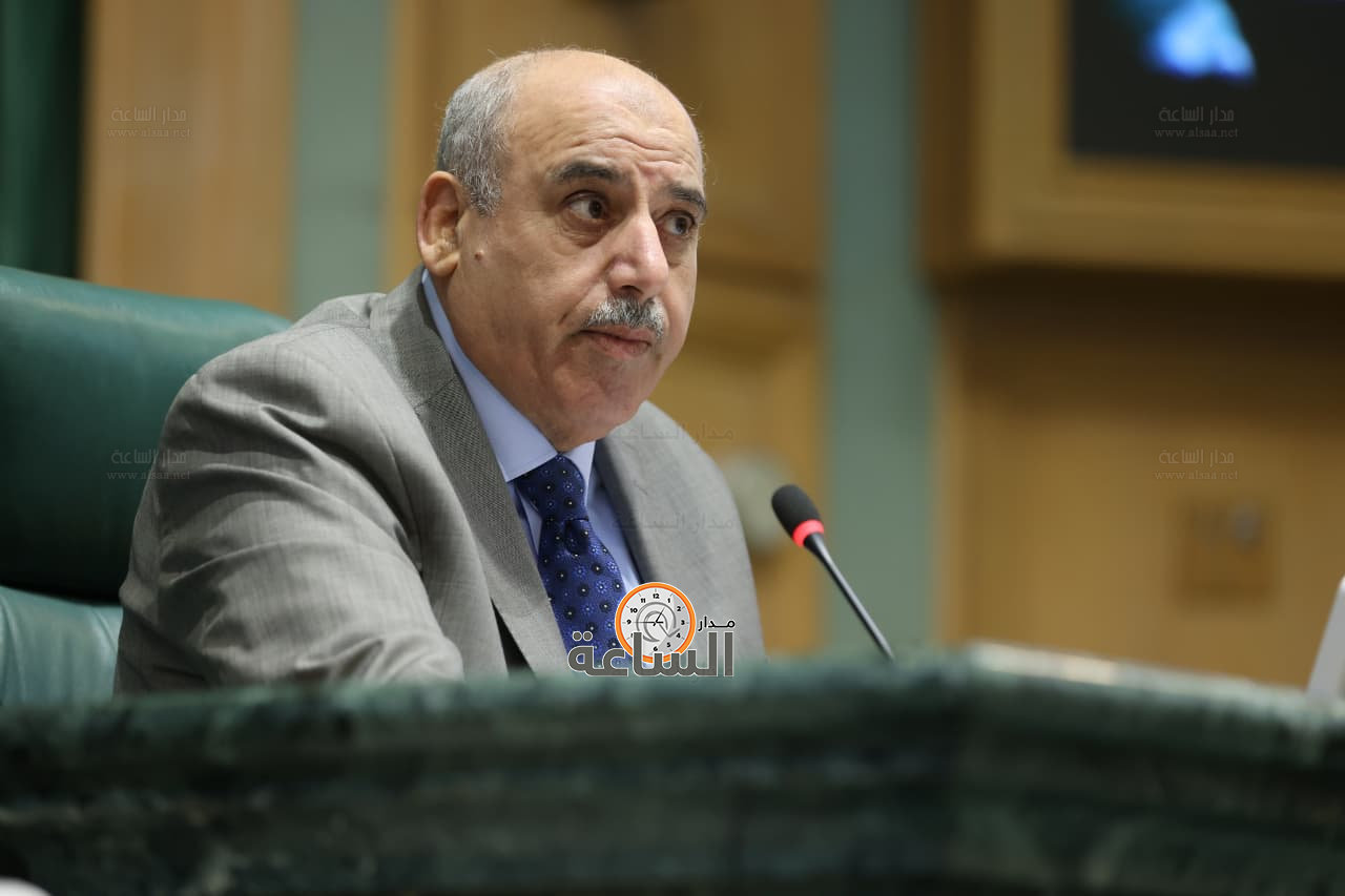 Madar Al-Saa Images 0.6026155617328242