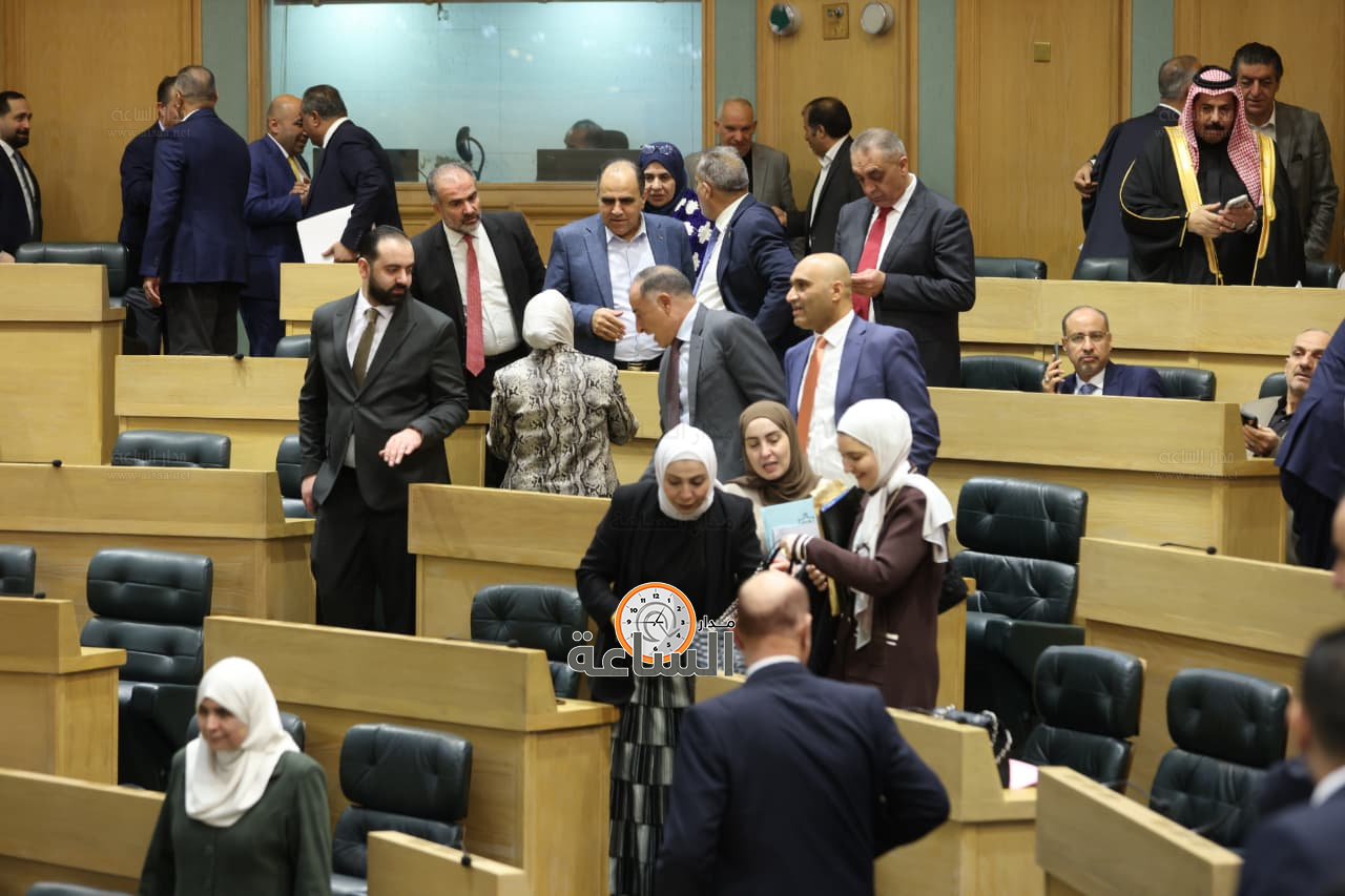 Madar Al-Saa Images 0.07556097231576131